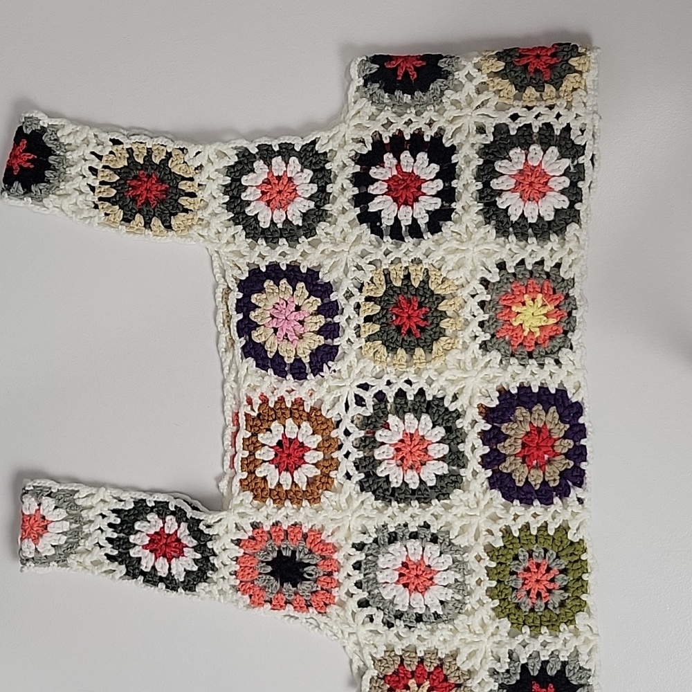 GRANNY SQUARE COUNTRYCORE SLEEVELESS CROP TOP CROCHET ONE SIZE